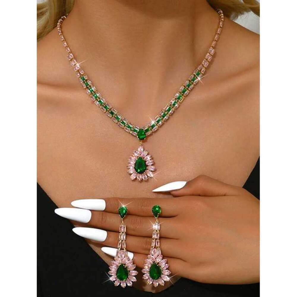 A 3-Piece Green Crystal Necklace And Earring Set, High-End Fashion Jew Gift